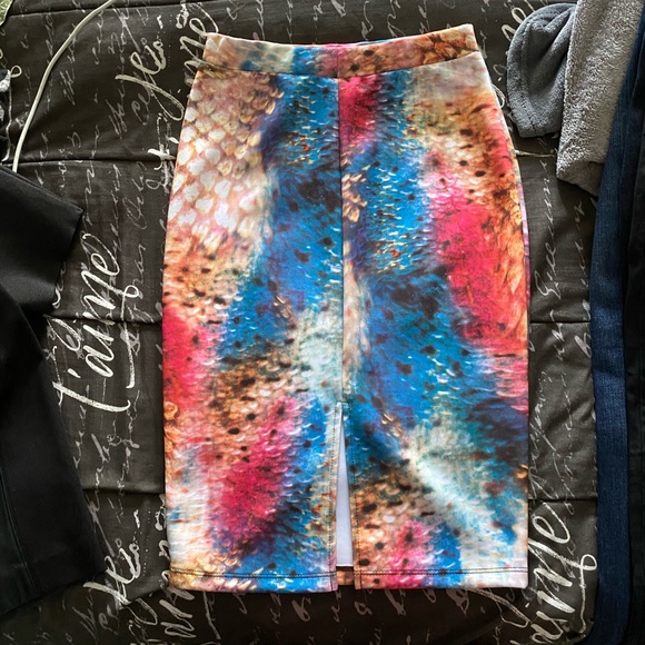 Colorful High Waisted Pencil Skirt - Picture 2 of 3